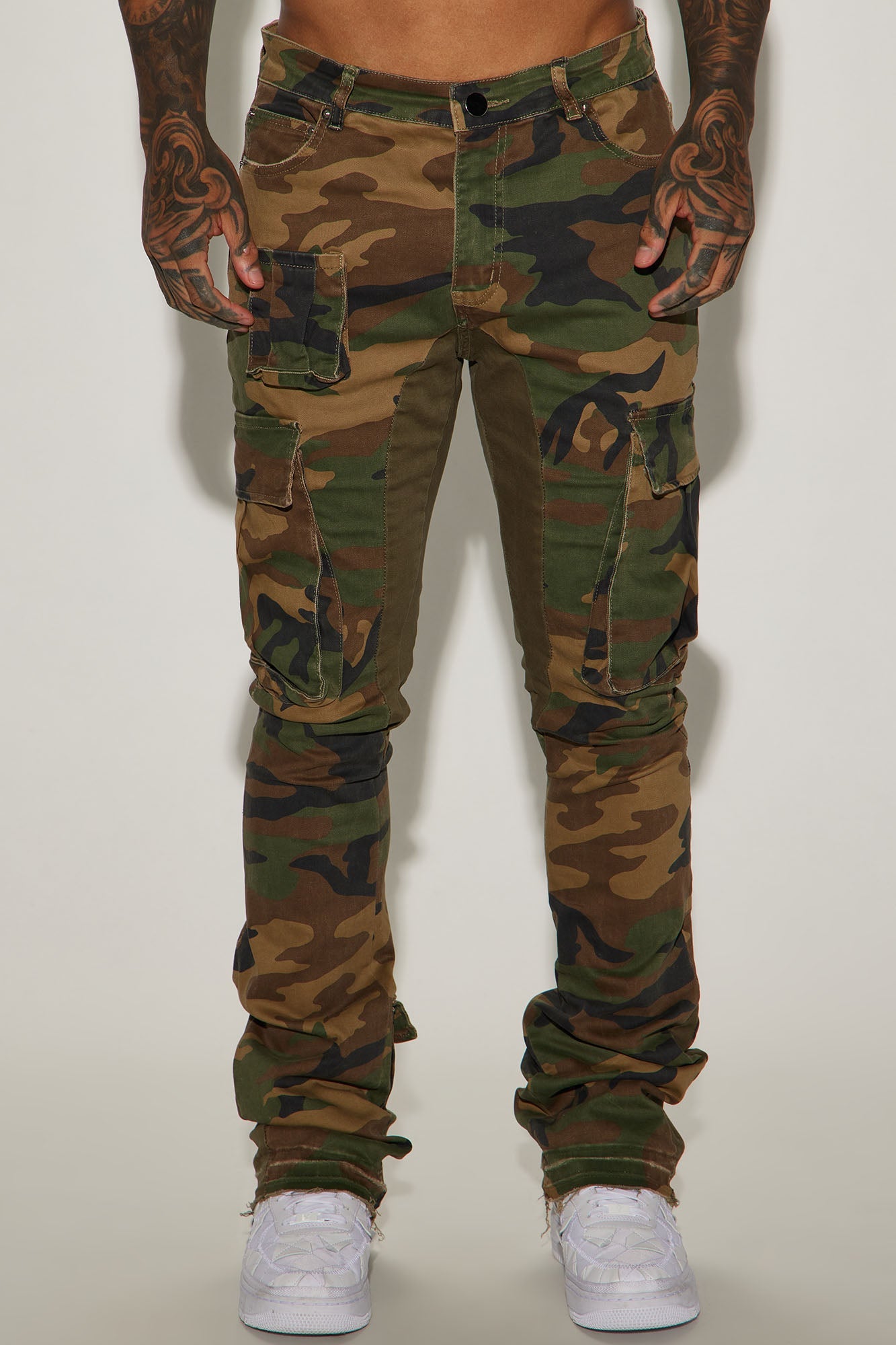 https://cdn.shopify.com/s/files/1/0293/9277/files/10-21-23Studio7_KJ_DJ_13-57-10_58_GFN274_Camouflage_21442_DG.jpg?v=1698950852